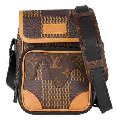 x Nigo Nano Amazone Messenger, front view
